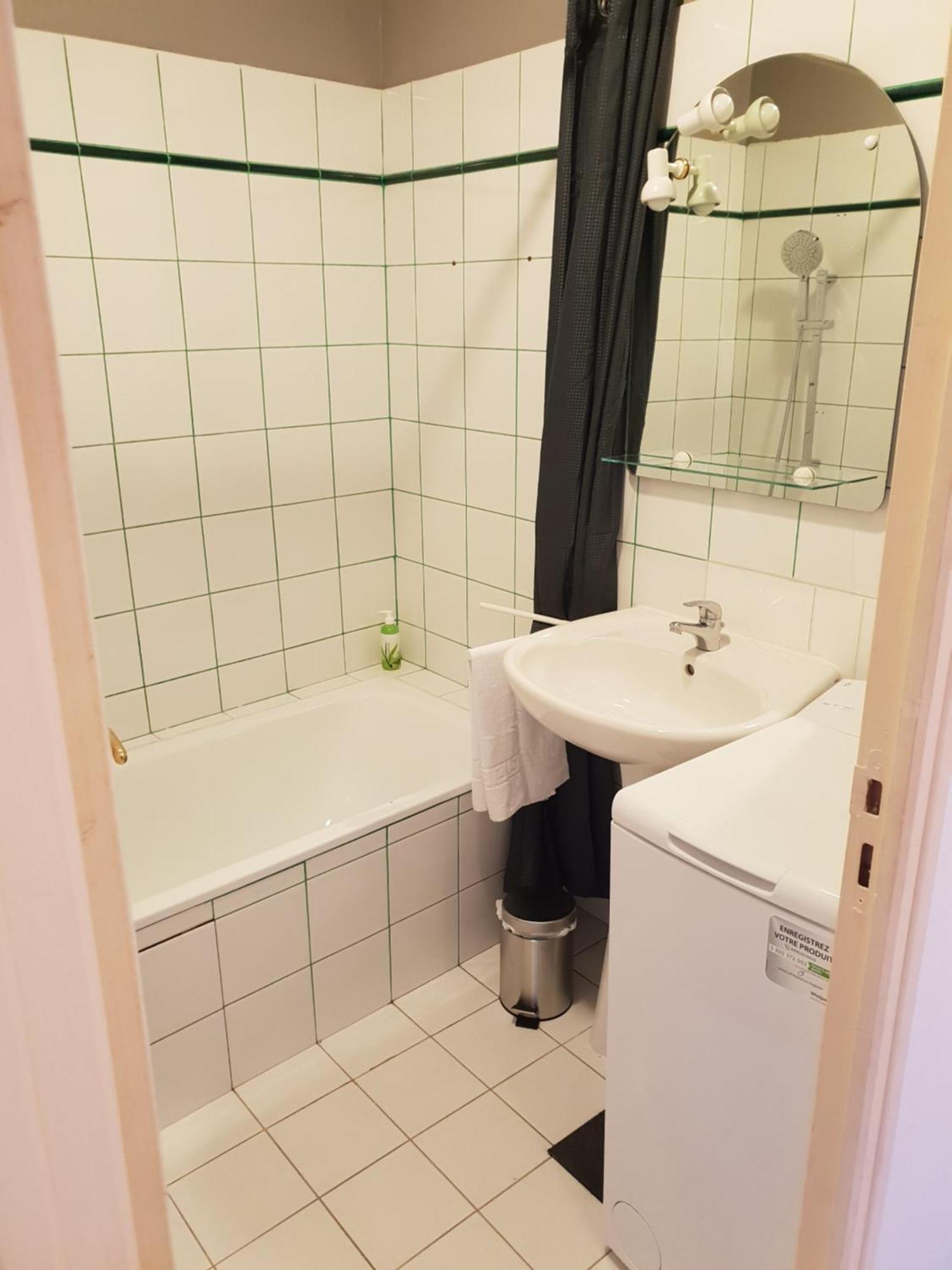 City House Appartements Entraigues-sur-la-Sorgue Екстериор снимка
